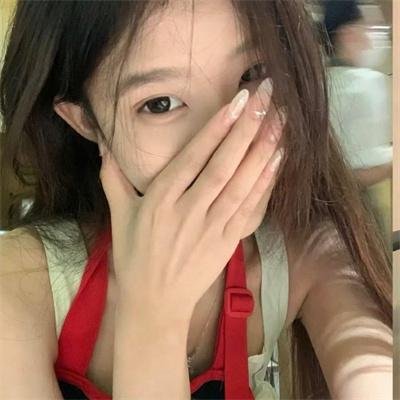 等爱的女神